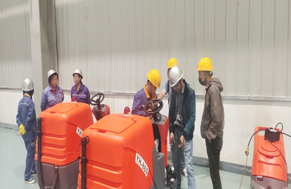 勝敏手推式洗地機(jī)三門峽現(xiàn)場交機(jī)